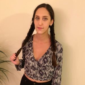 Meet your Posher, Neeka